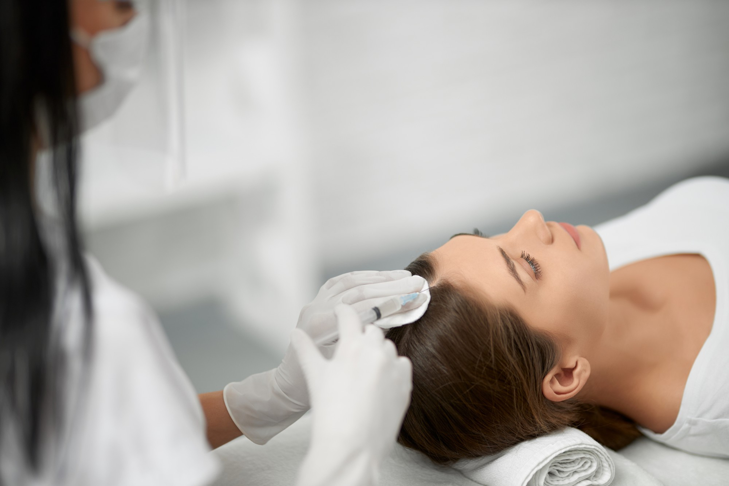 Cosmetic tourism in Turkey .. 70% of the pioneers of hair transplantation are European