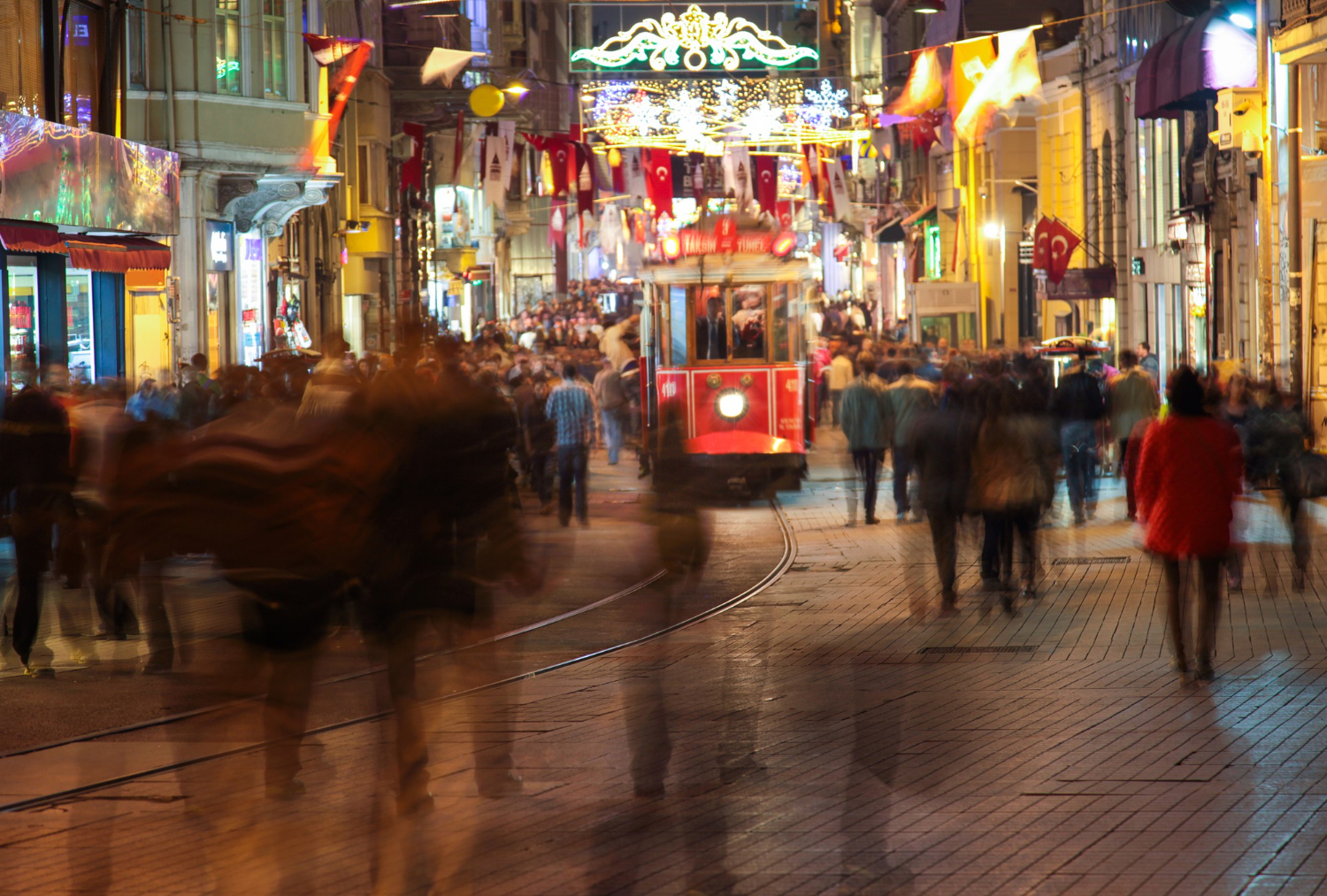 Istanbul received more than 9 million tourists in 2021