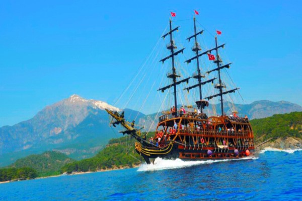 ANTALYA PIRATE BOAT TRIP